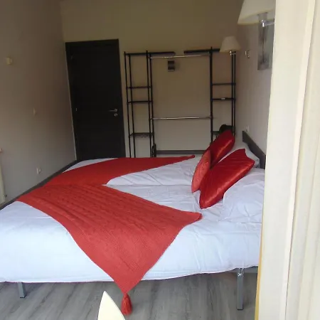 El Mirador Del Nalon מלון